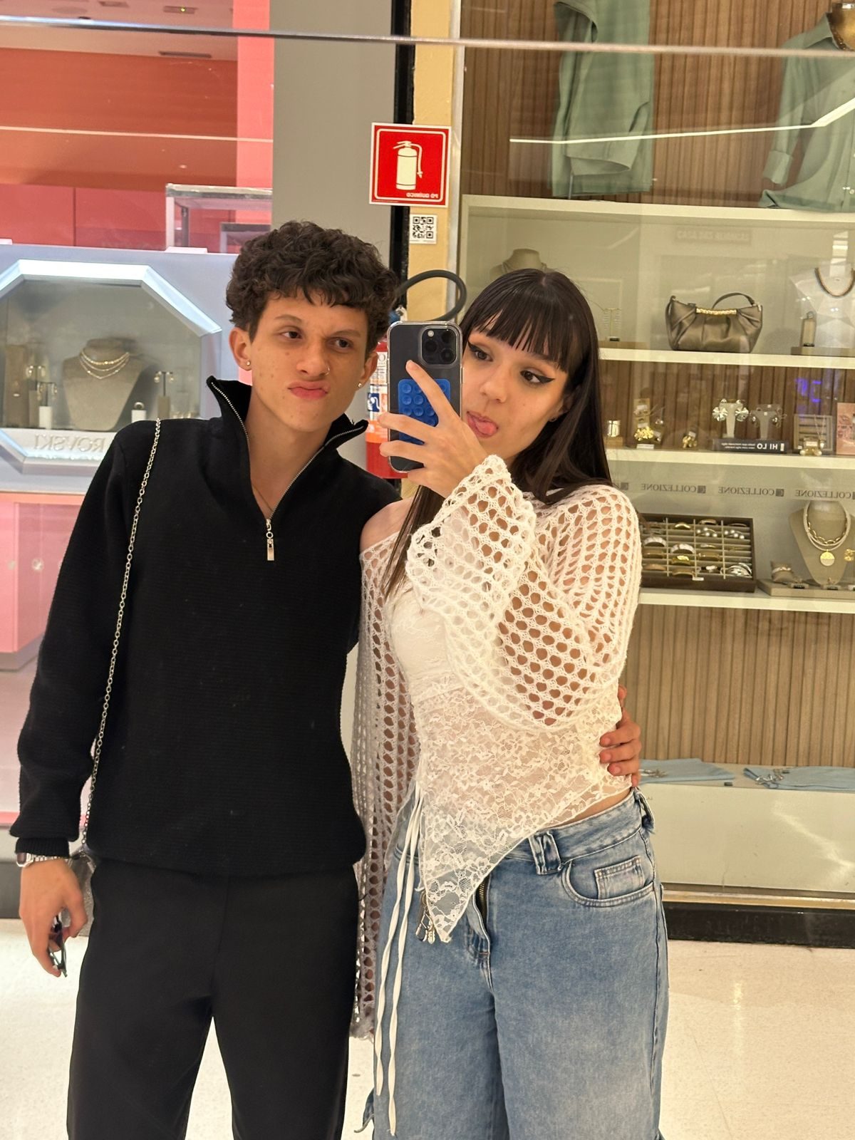 Felipe e Beatriz, dia 23/08