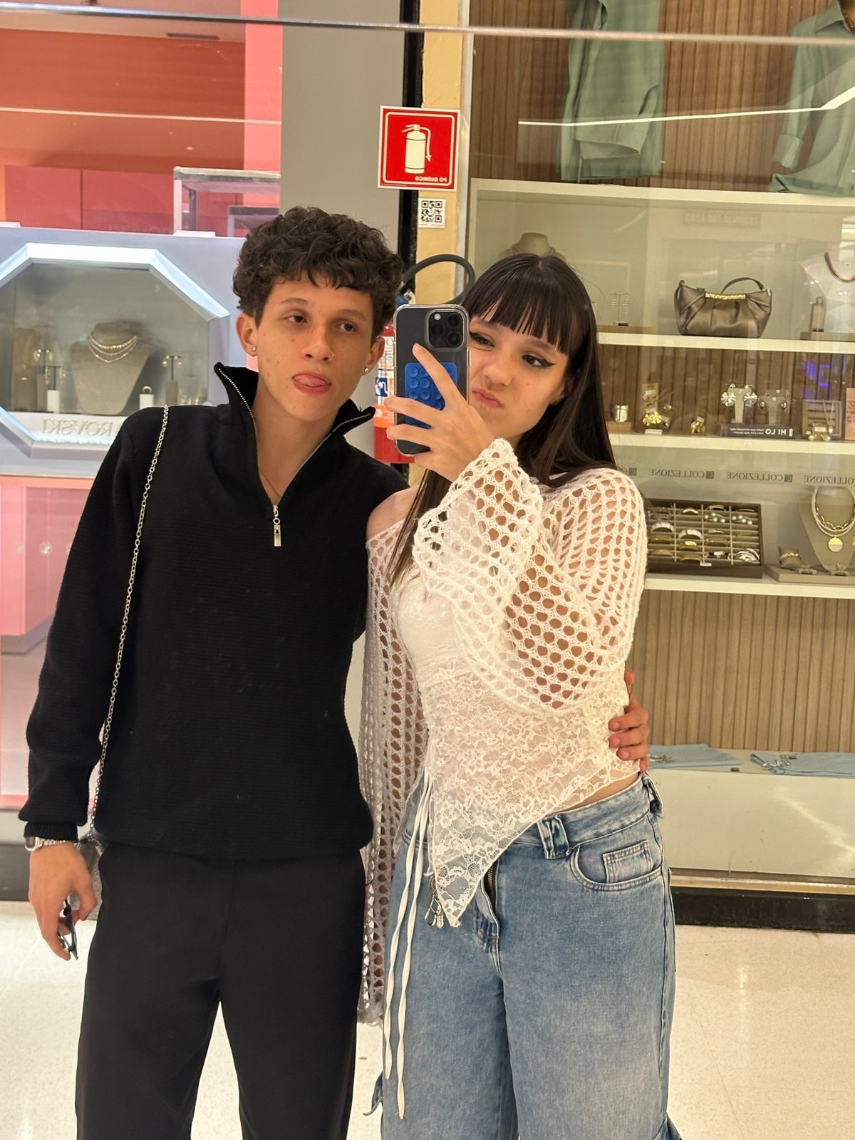 Felipe e Beatriz, dia 23/08